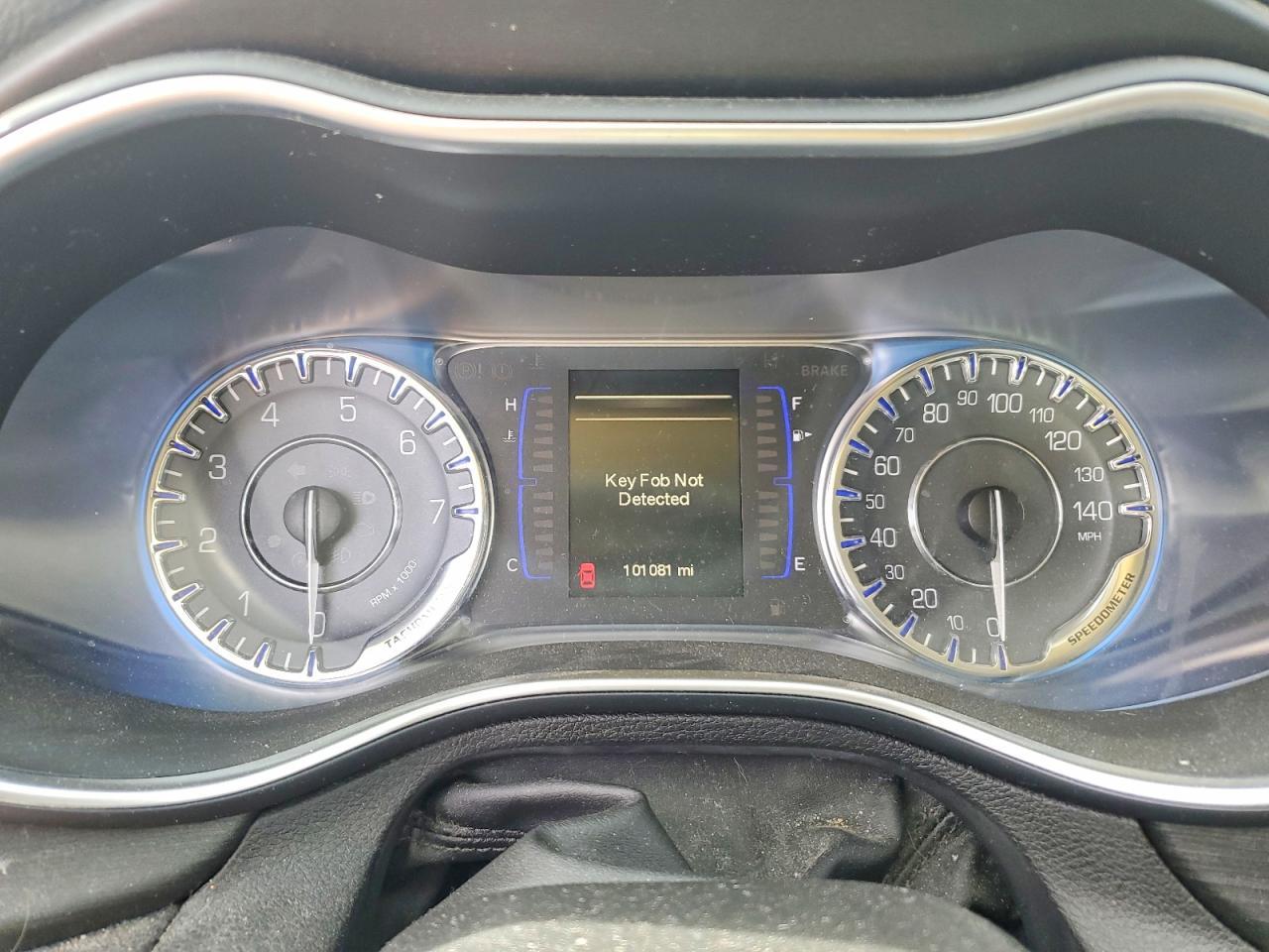 2015 Chrysler 200 Limited - zdjęcie 9