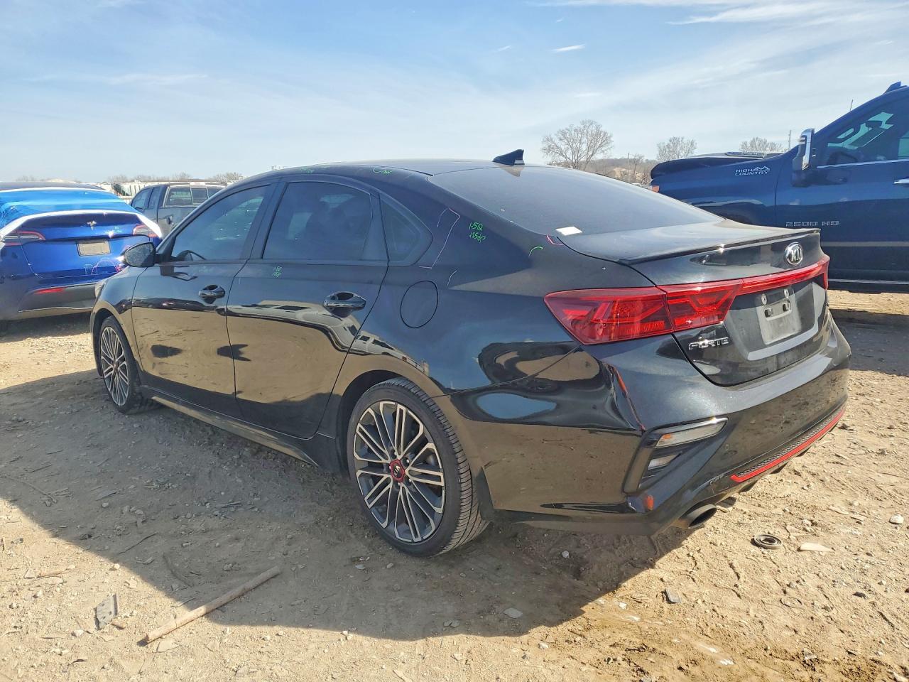 2021 Kia Forte Gt - zdjęcie 2