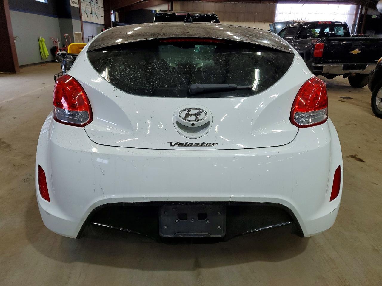 2016 Hyundai Veloster Base - zdjęcie 6