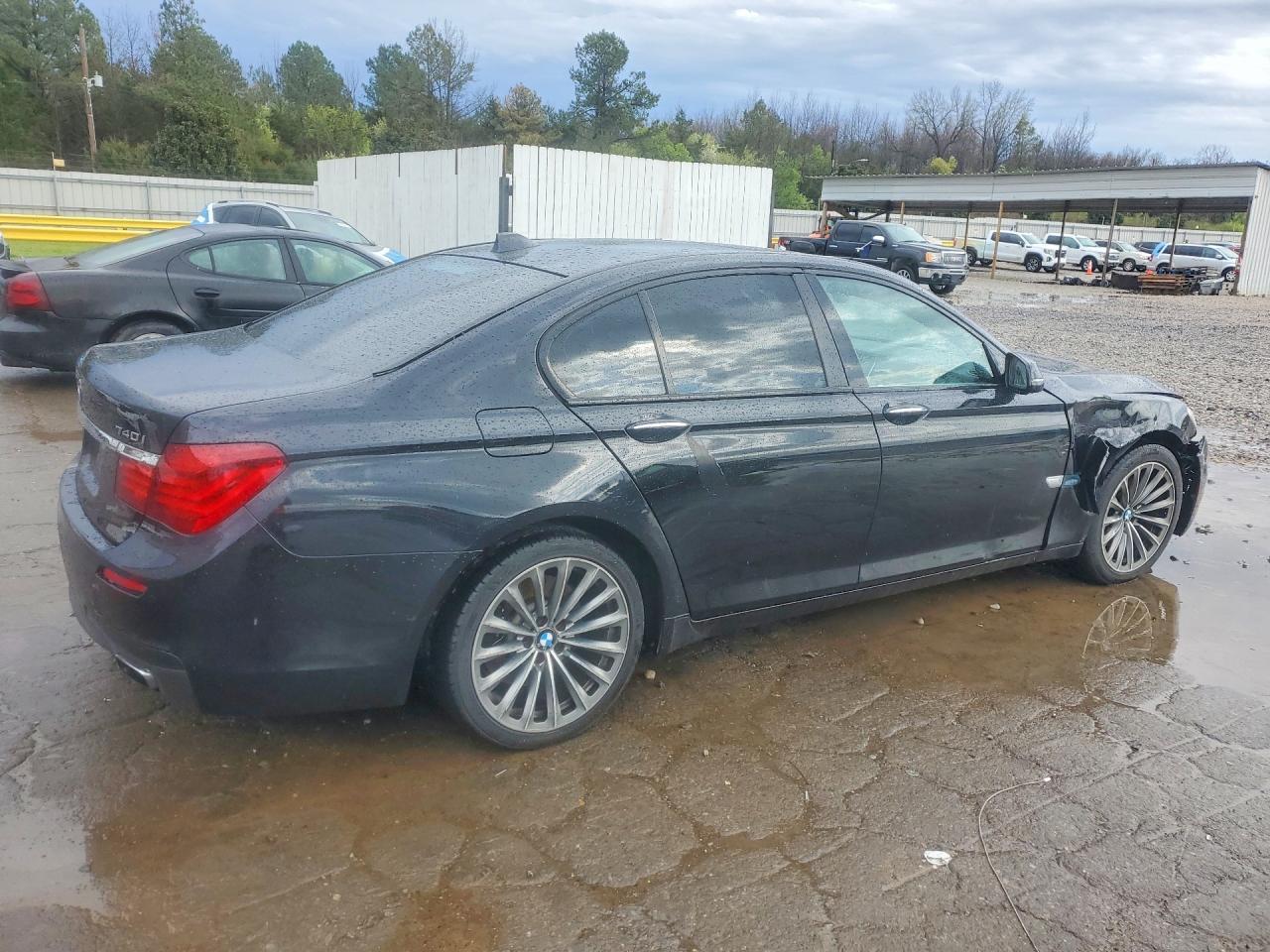 2013 BMW 740 I - zdjęcie 3