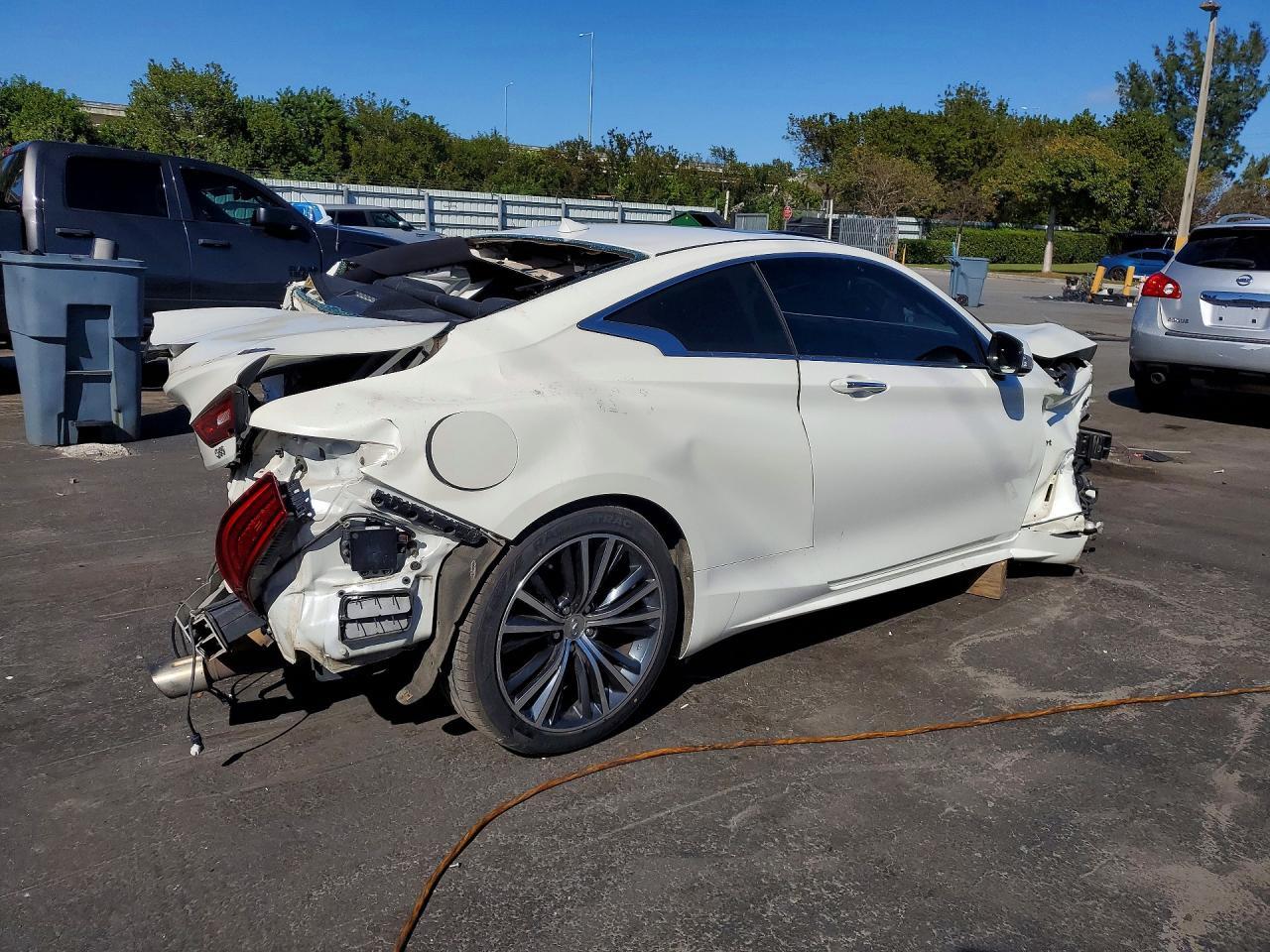 2017 Infiniti Q60 3.0T Premium - zdjęcie 3
