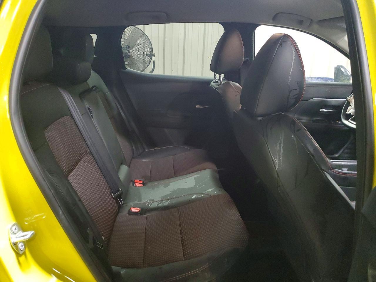 2025 Nissan Kicks Sr - zdjęcie 10