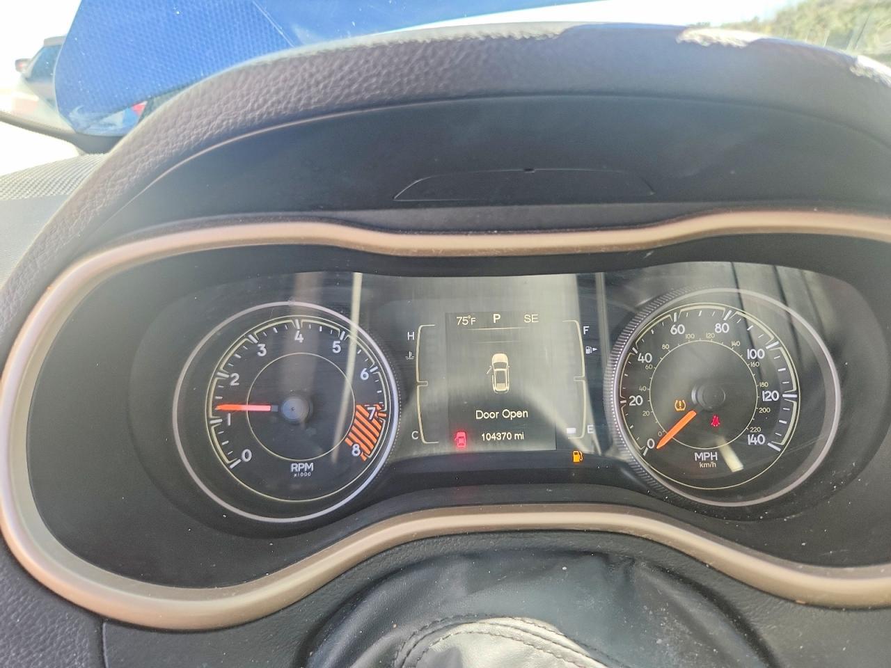 2015 Jeep Cherokee Latitude - zdjęcie 9