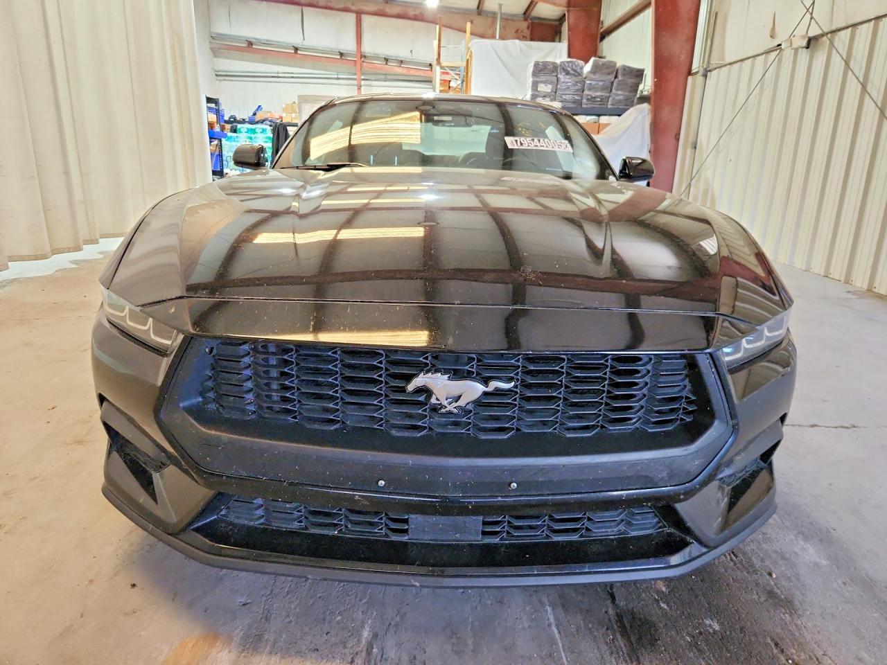 2024 Ford Mustang - zdjęcie 5