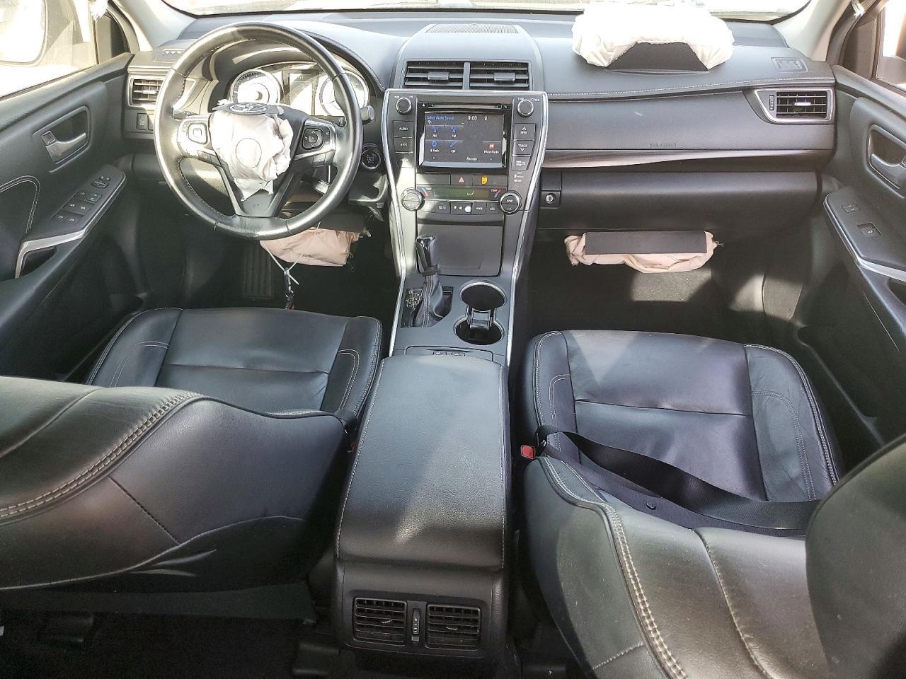 2015 Toyota Camry Xle - zdjęcie 8