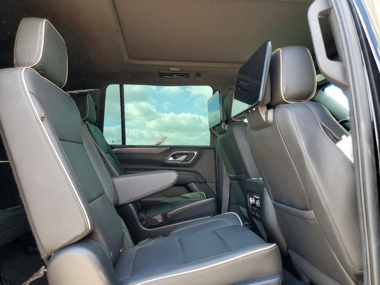 2022 GMC Yukon Xl C1500 Slt - zdjęcie 11