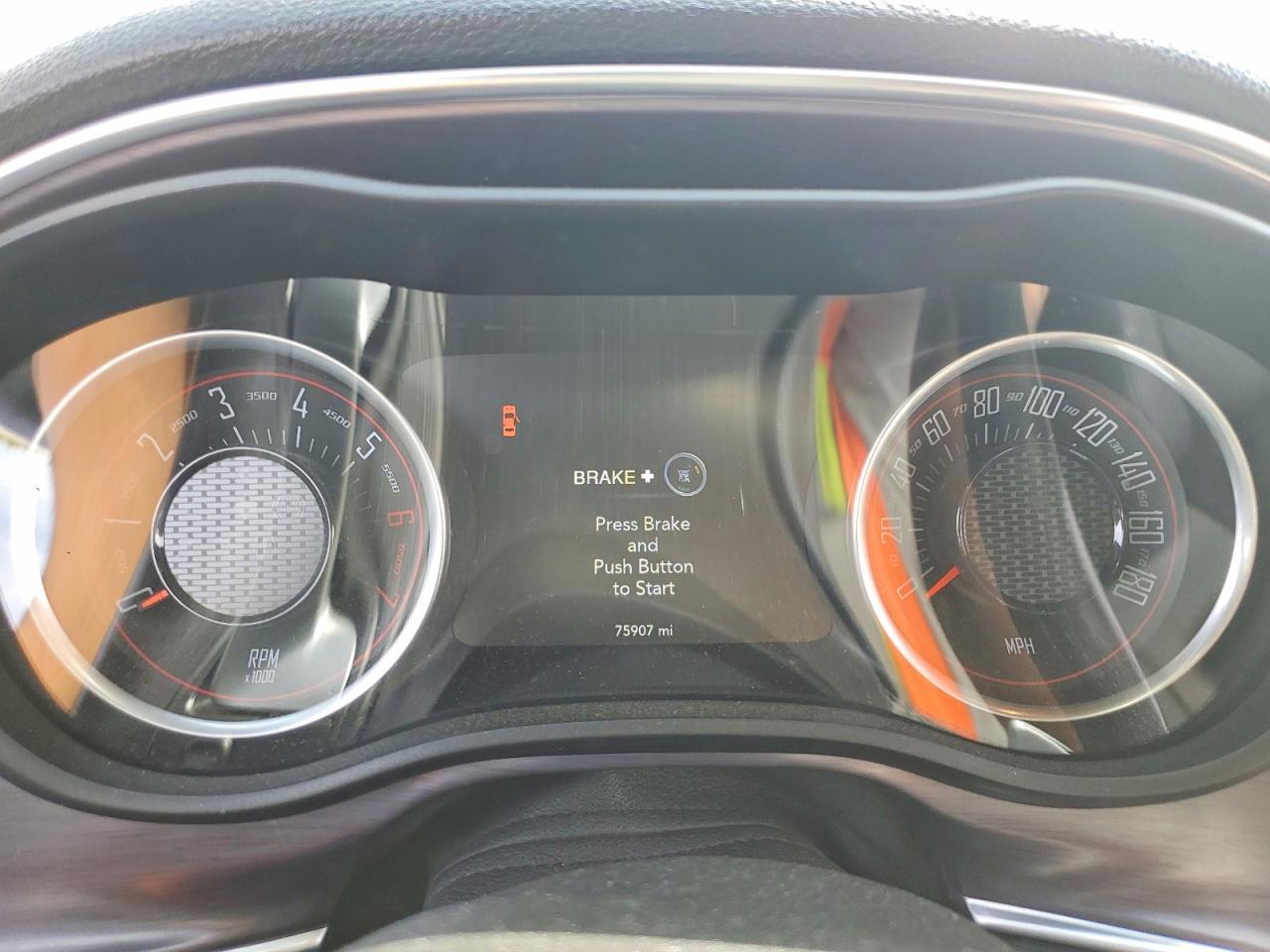 2018 Dodge Challenger R - zdjęcie 9