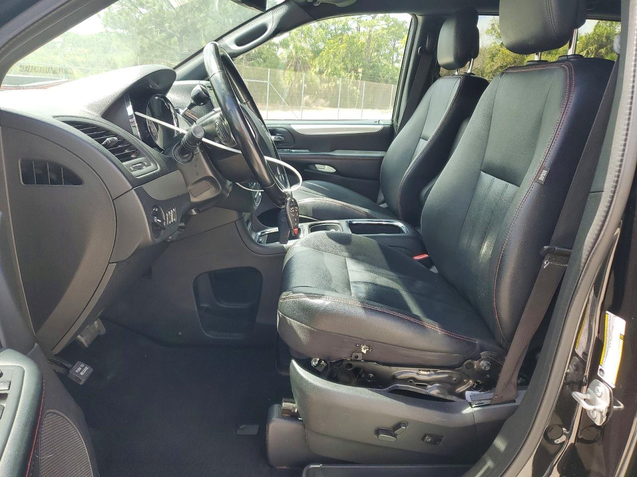2020 Dodge Grand Caravan Gt - zdjęcie 7