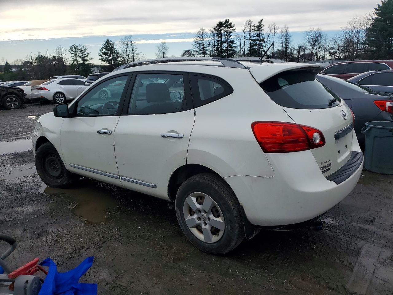 2014 Nissan Rogue Select S - zdjęcie 2