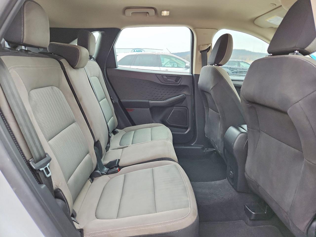 2020 Ford Escape S - zdjęcie 11