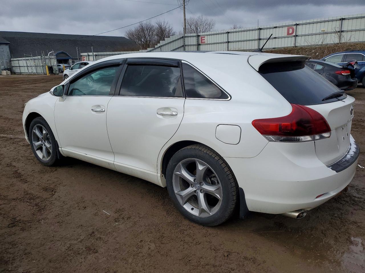 2014 Toyota Venza Le - zdjęcie 2