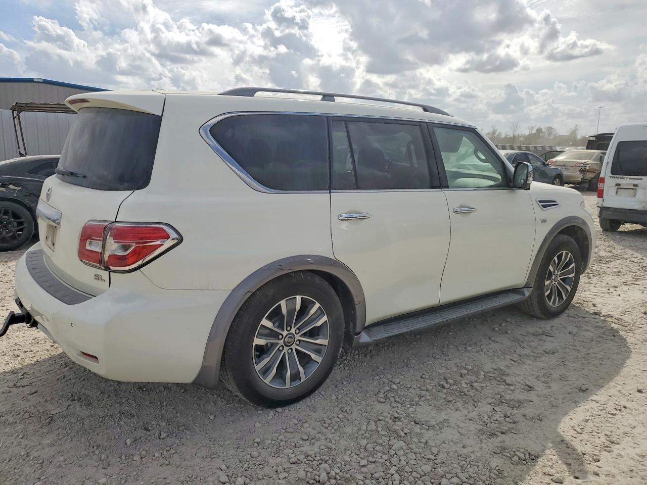 2018 Nissan Armada Sl - zdjęcie 3