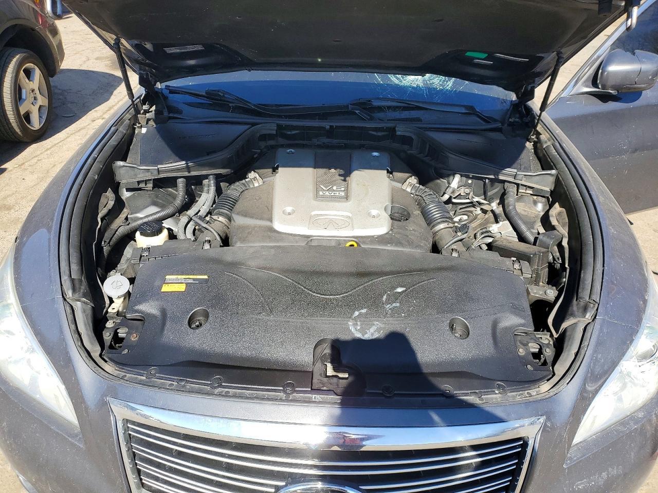 2014 Infiniti Q70 3.7 - zdjęcie 11