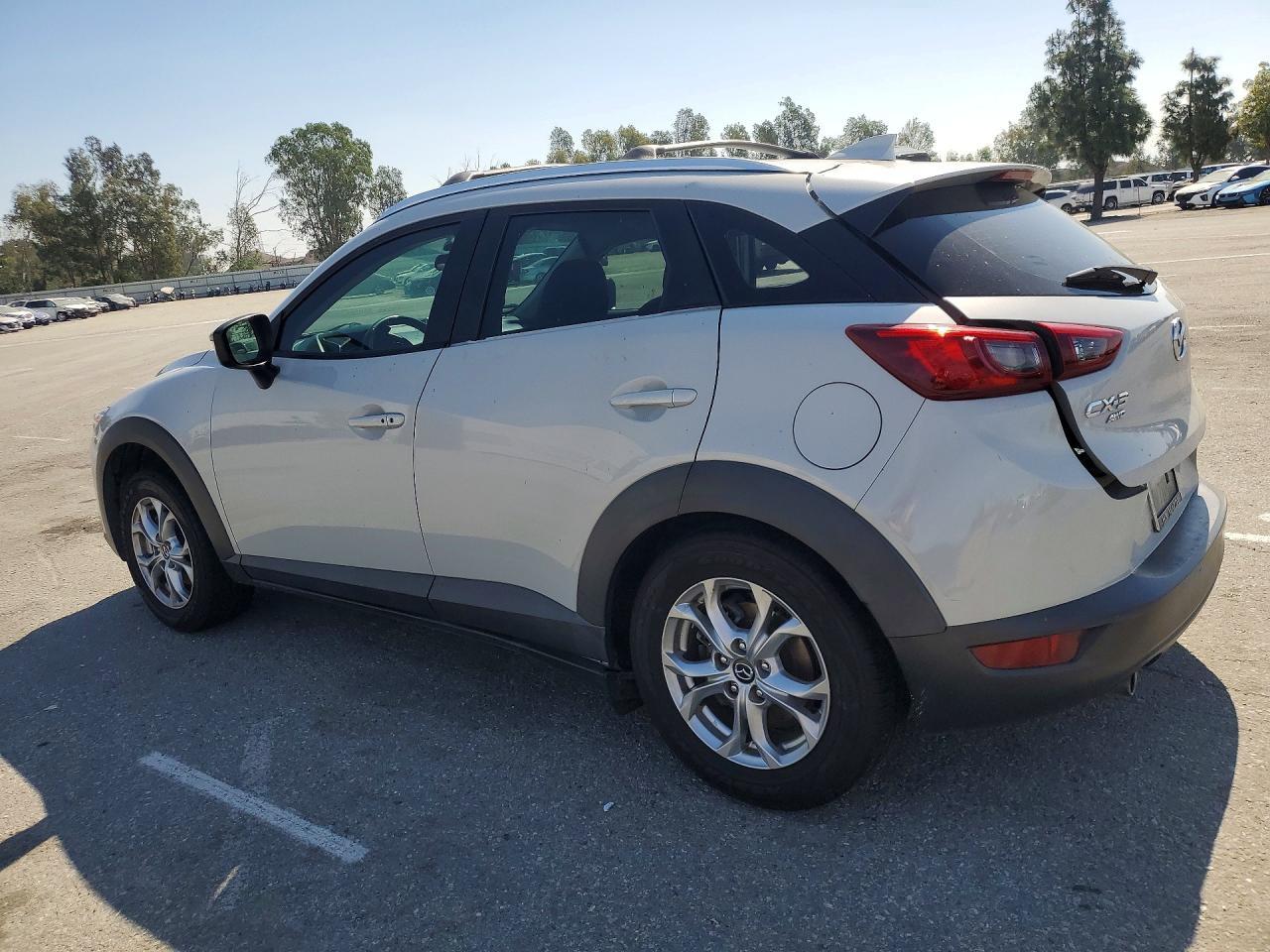 2016 Mazda Cx-3 Touring - zdjęcie 2