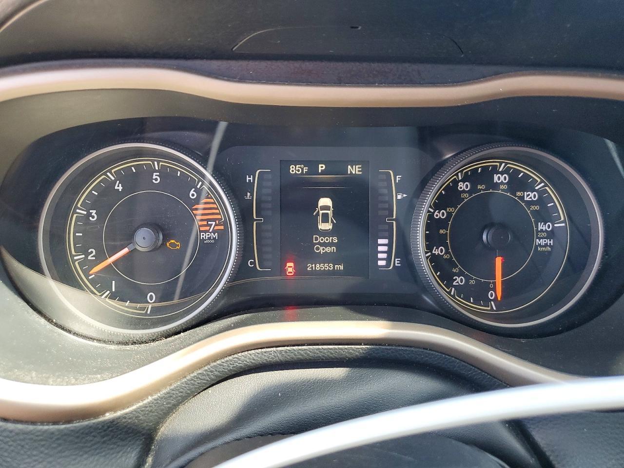 2018 Jeep Cherokee Latitude - zdjęcie 9