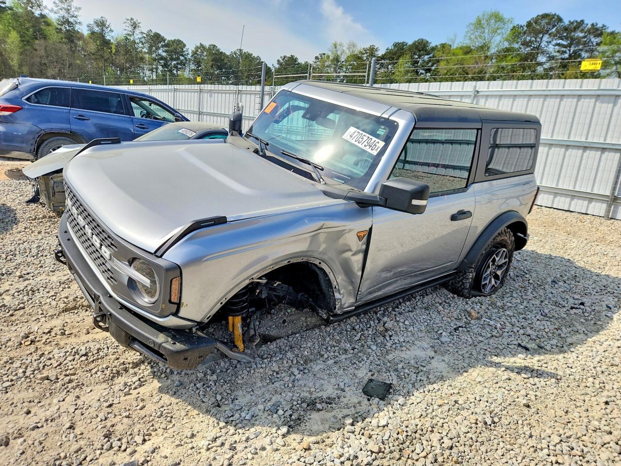 2023 Ford Bronco Base - zdjęcie główne