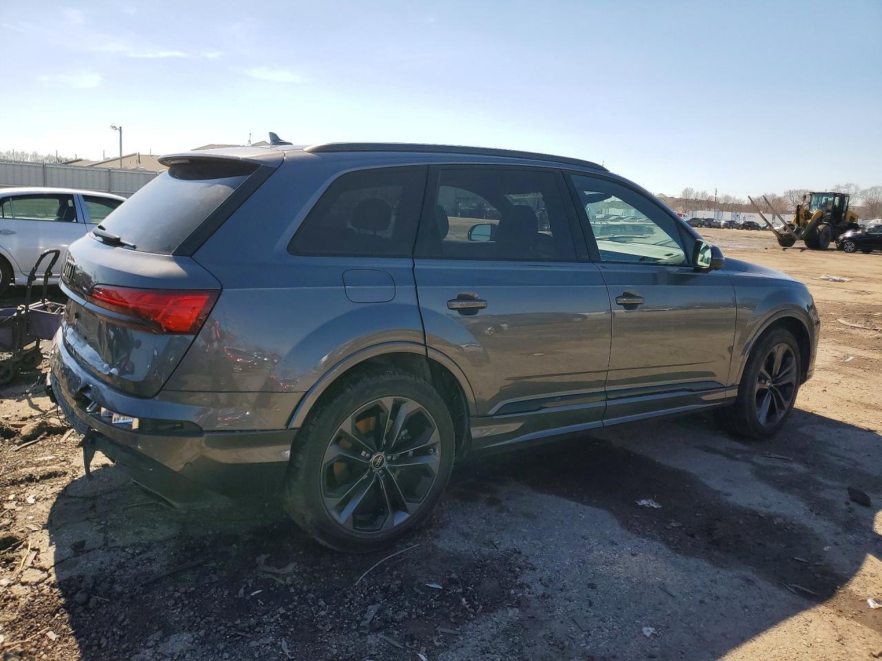 2025 Audi Q7 Premium Plus - zdjęcie 3
