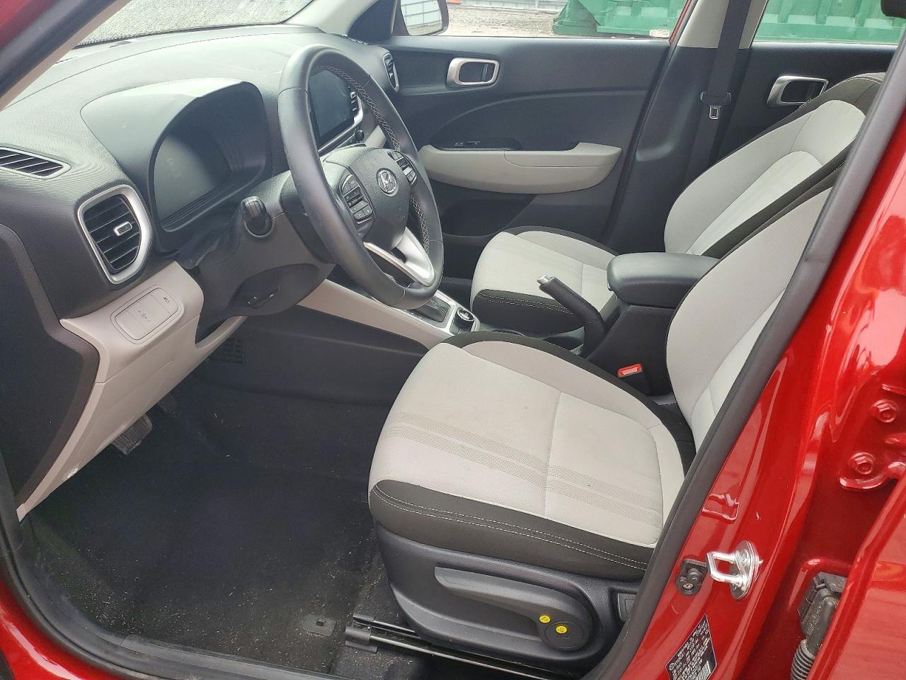 2024 Hyundai Venue Sel - zdjęcie 7