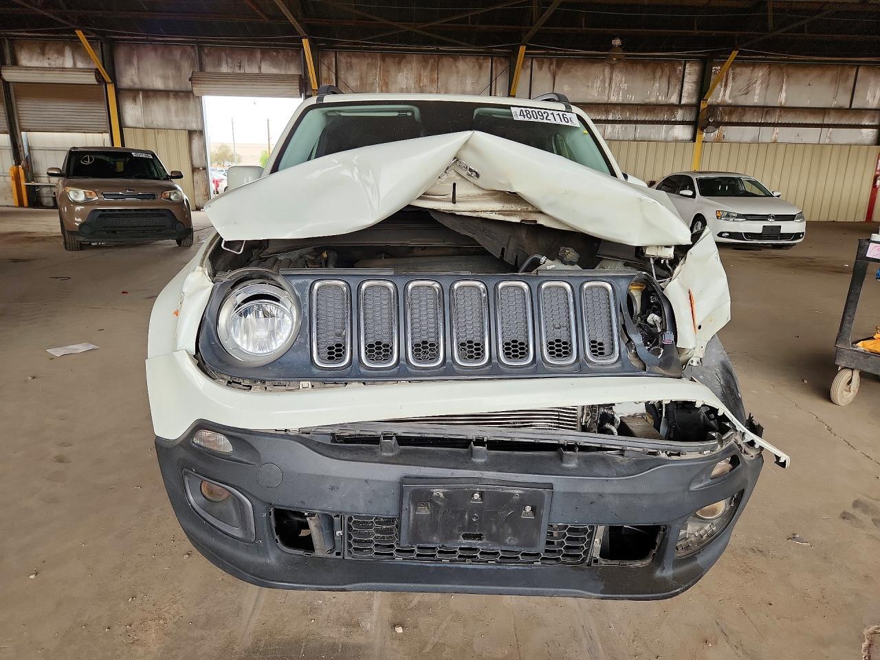 2016 Jeep Renegade Latitude - zdjęcie 5