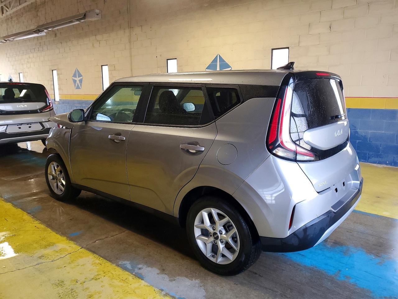 2025 Kia Soul Lx - zdjęcie 2