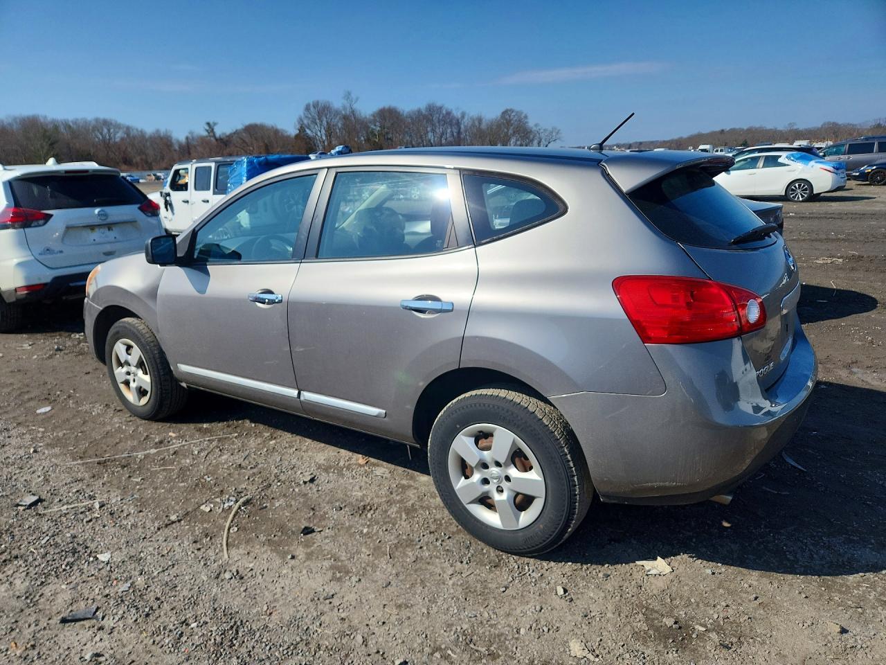 2013 Nissan Rogue S - zdjęcie 2
