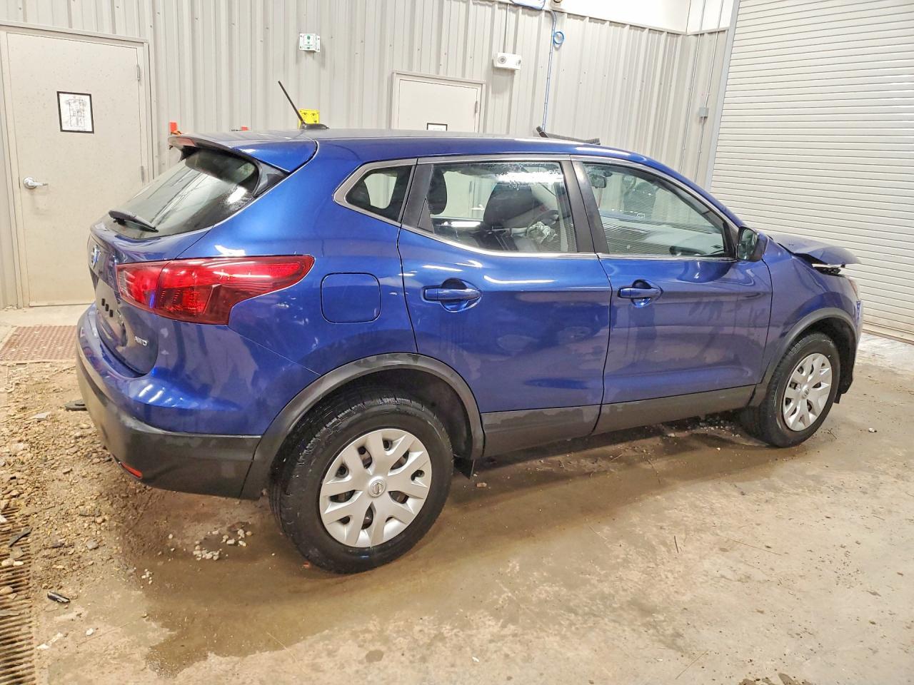 2018 Nissan Rogue Sport S - zdjęcie 3