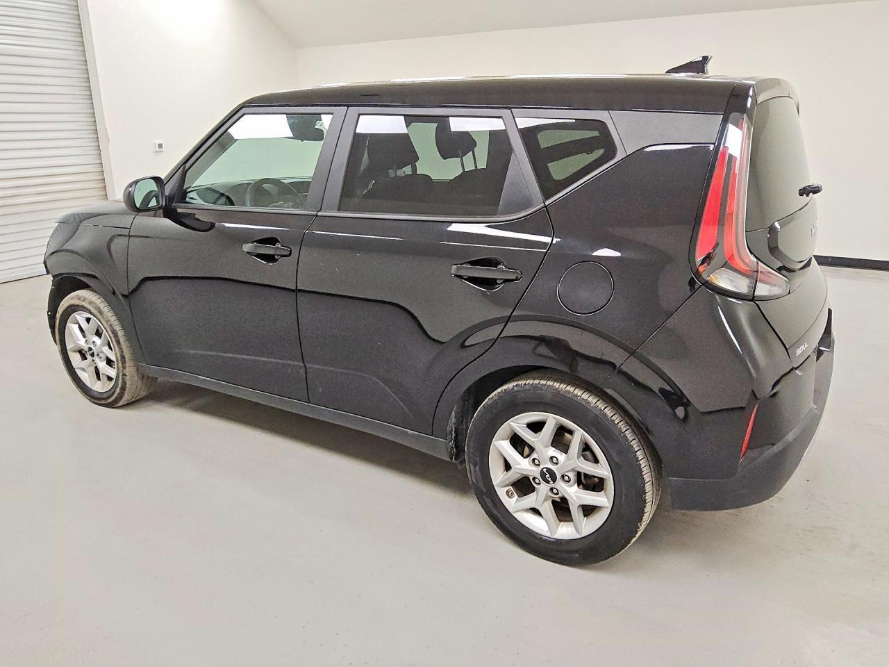 2025 Kia Soul Lx - zdjęcie 2