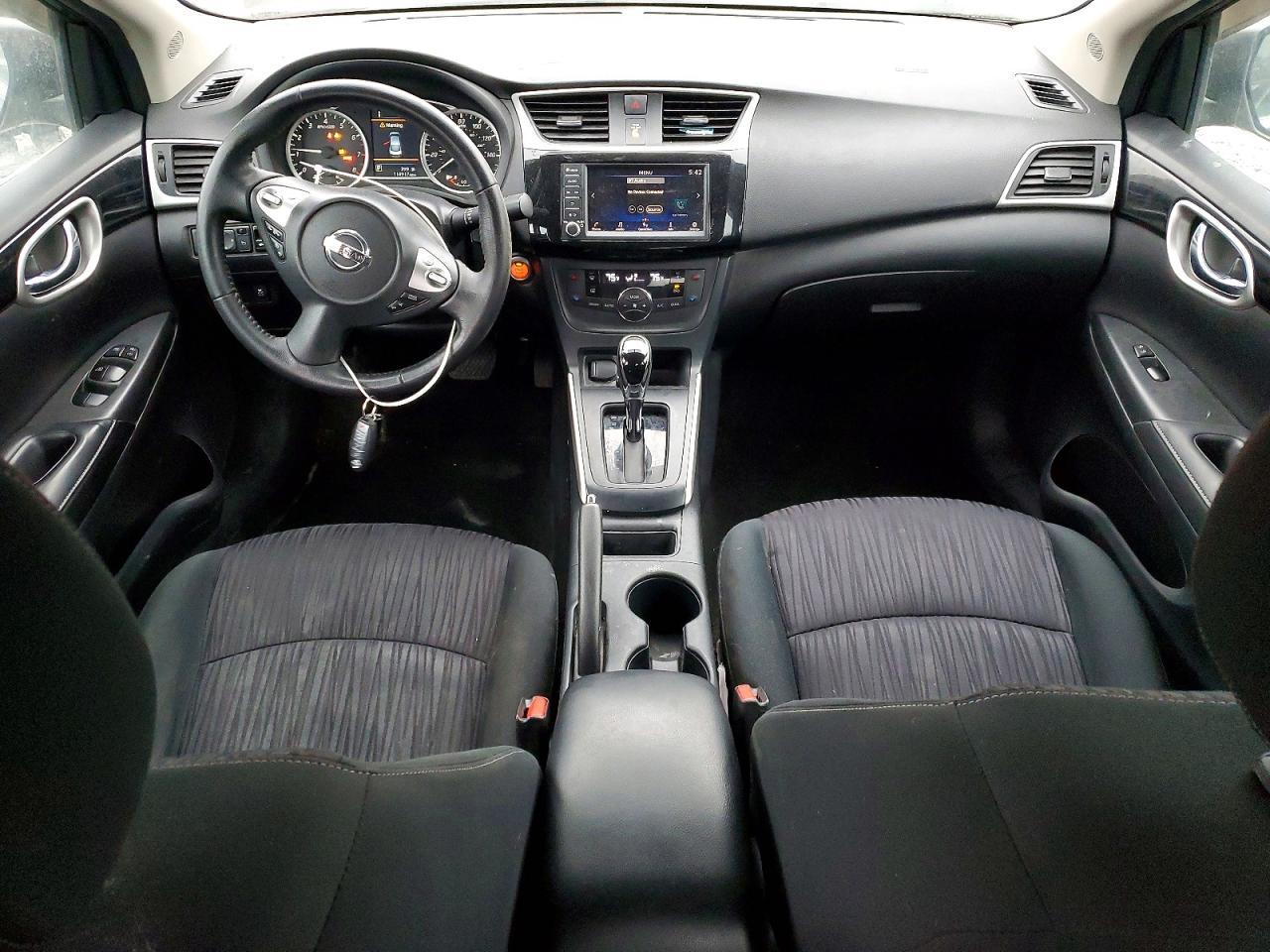 2019 Nissan Sentra Sv - zdjęcie 8