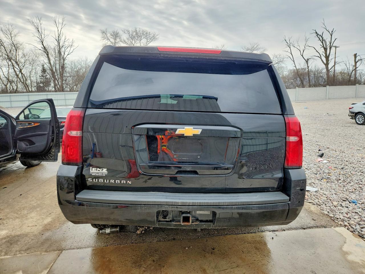 2019 Chevrolet Suburban K1500 Lt - zdjęcie 6