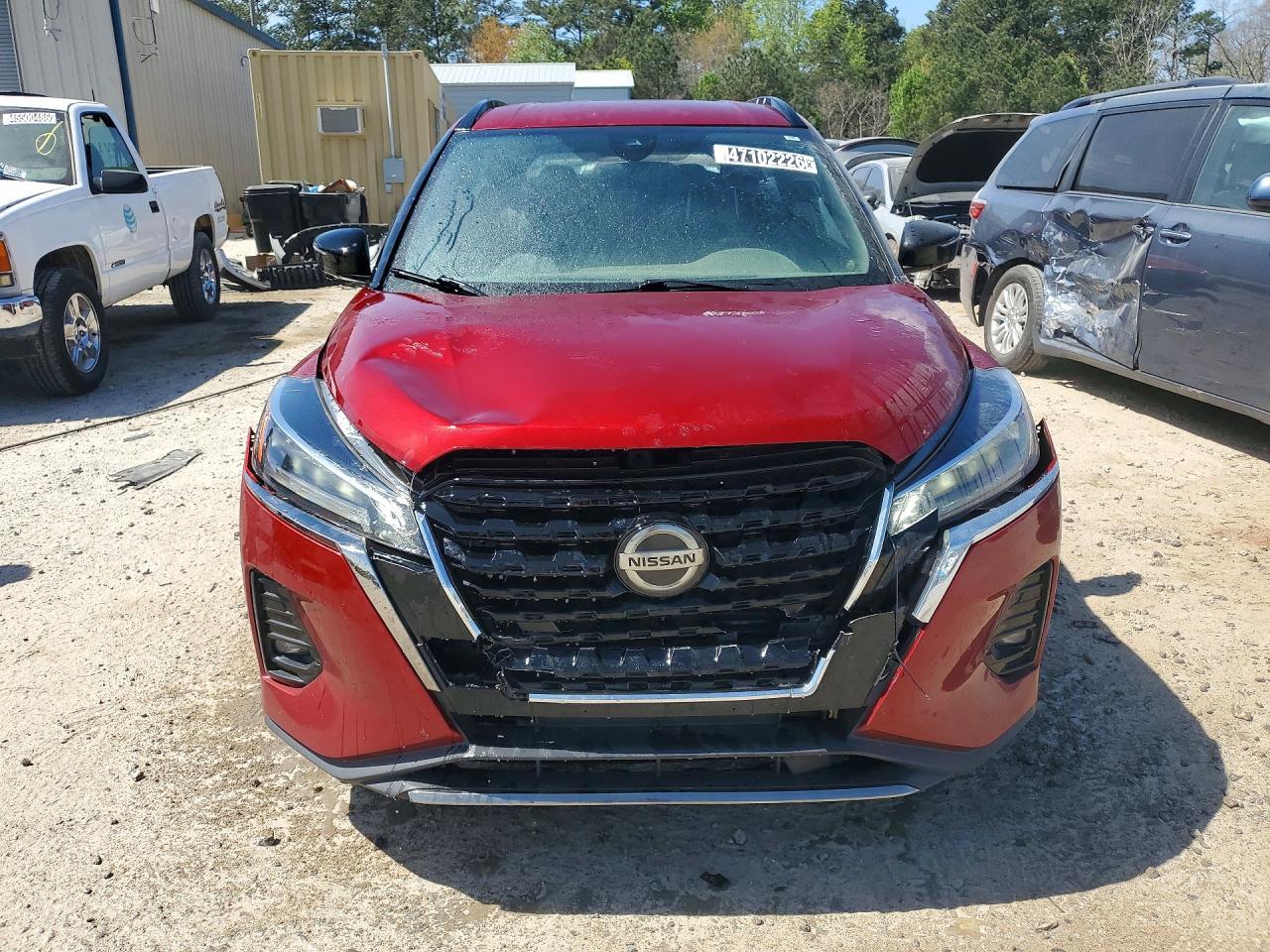 2021 Nissan Kicks Sr - zdjęcie 5