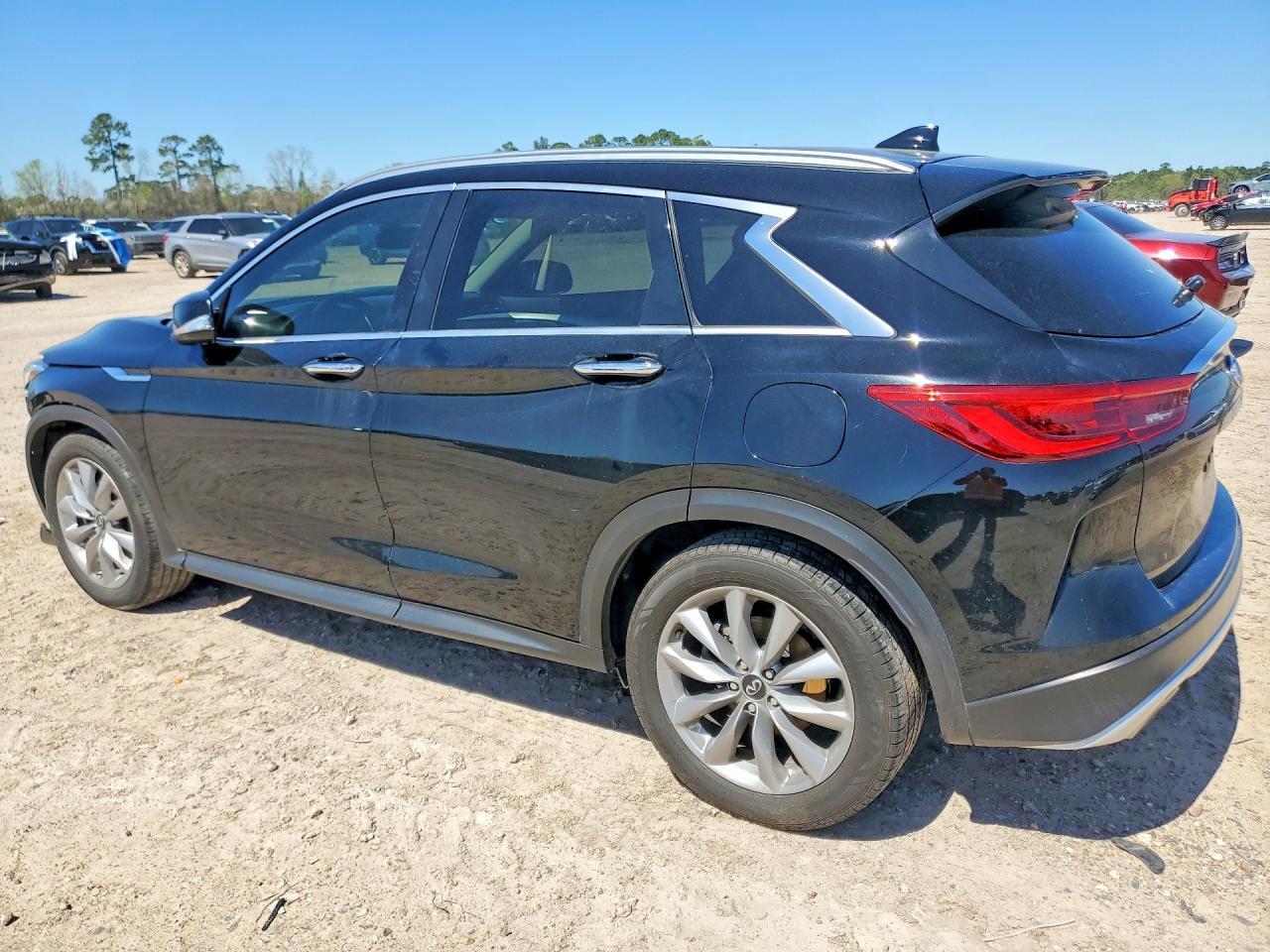 2021 Infiniti Qx50 Luxe - zdjęcie 2