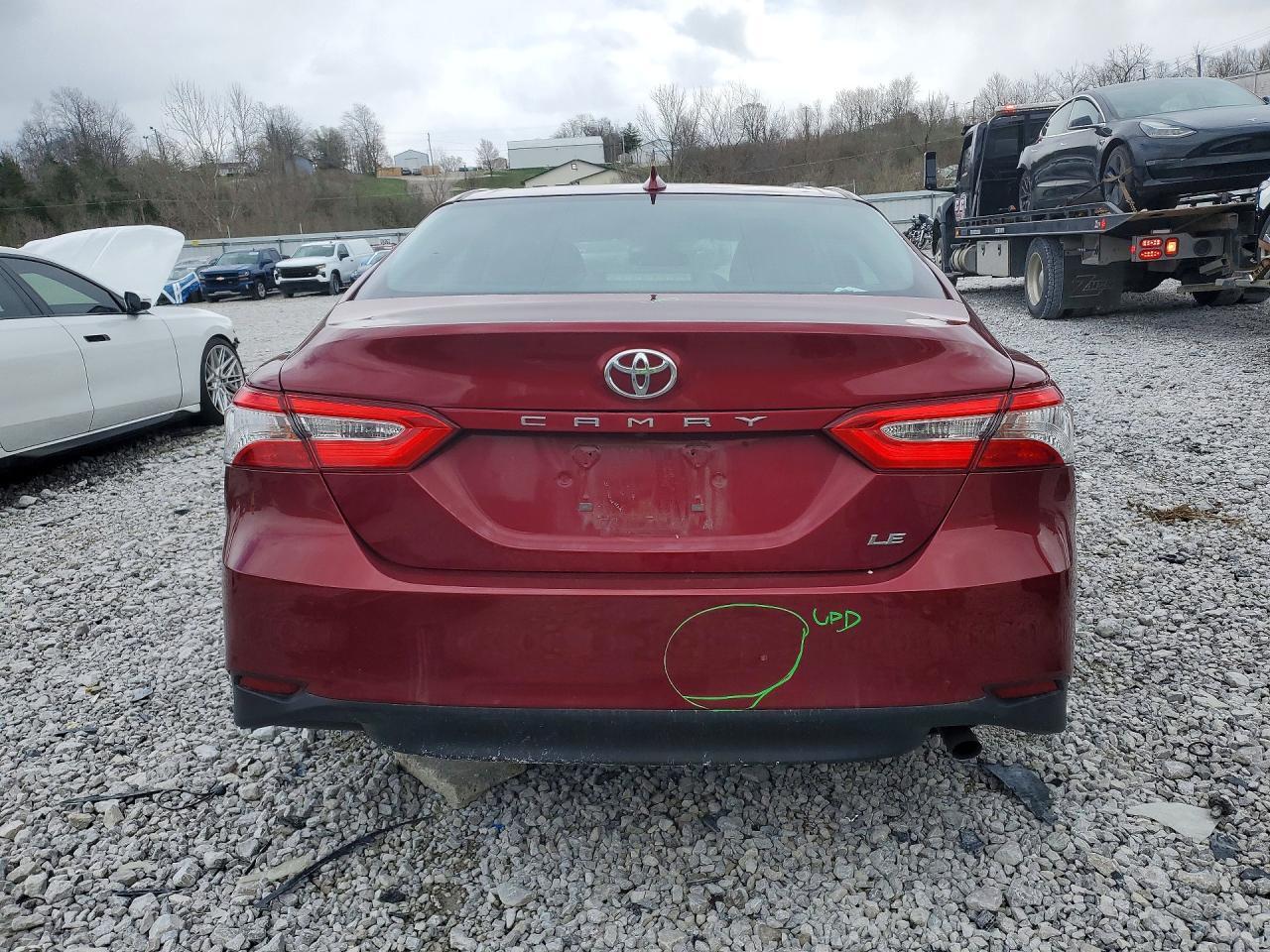 2019 Toyota Camry Le - zdjęcie 6
