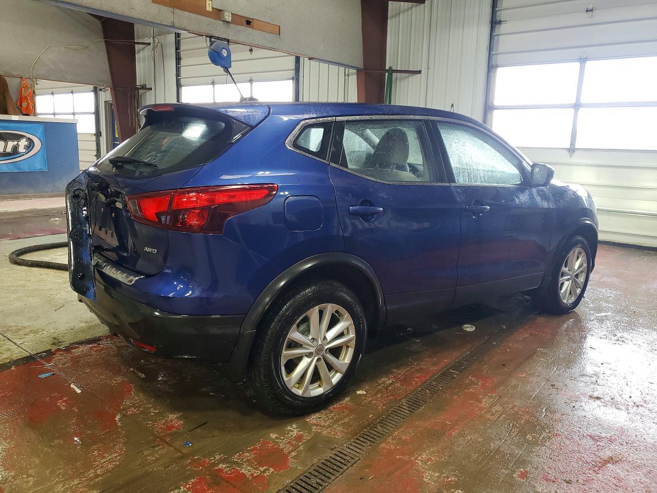 2017 Nissan Rogue Sport S - zdjęcie 3