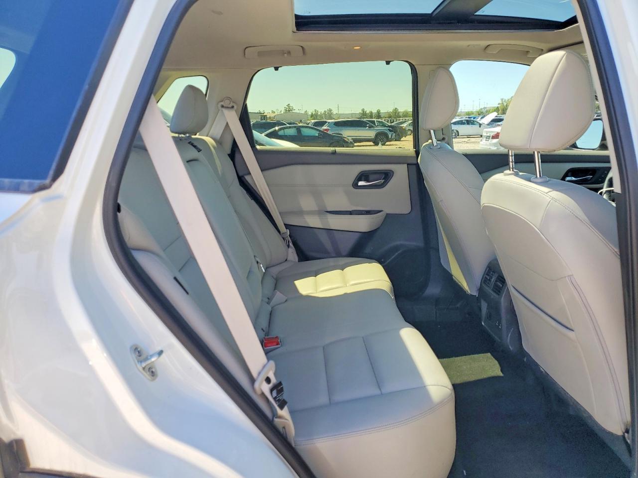 2024 Nissan Rogue Sl - zdjęcie 11