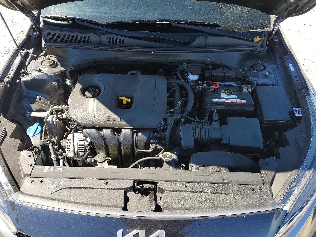 2022 Kia Forte Fe - zdjęcie 11