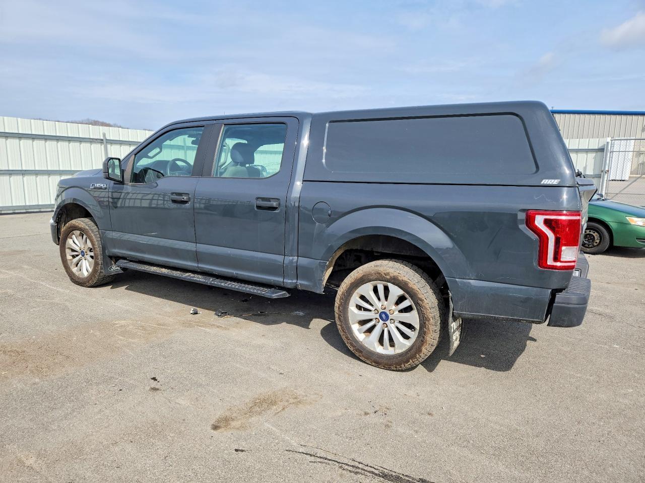 2016 Ford F150 Supercrew - zdjęcie 2