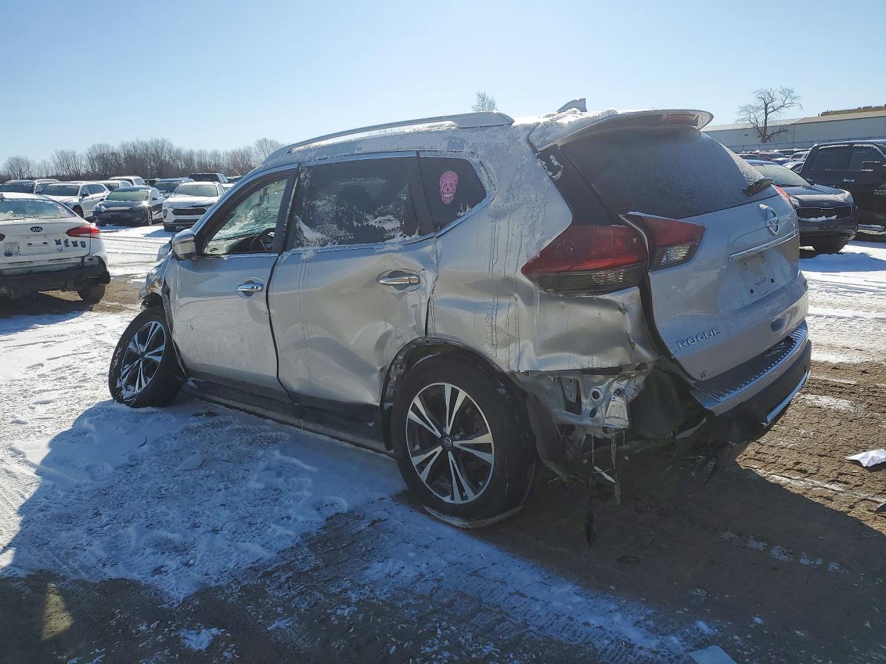2020 Nissan Rogue Sv - zdjęcie 2