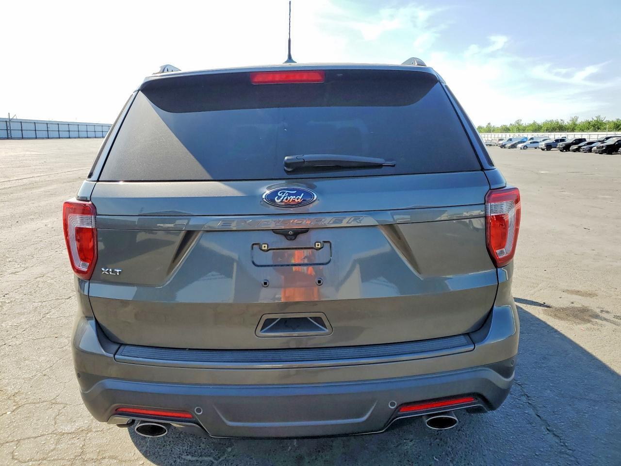 2018 Ford Explorer Xlt - zdjęcie 6
