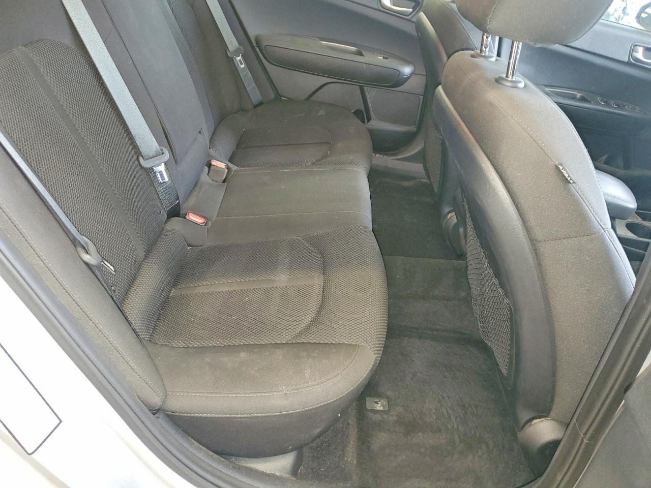 2019 Kia Optima Lx - zdjęcie 10