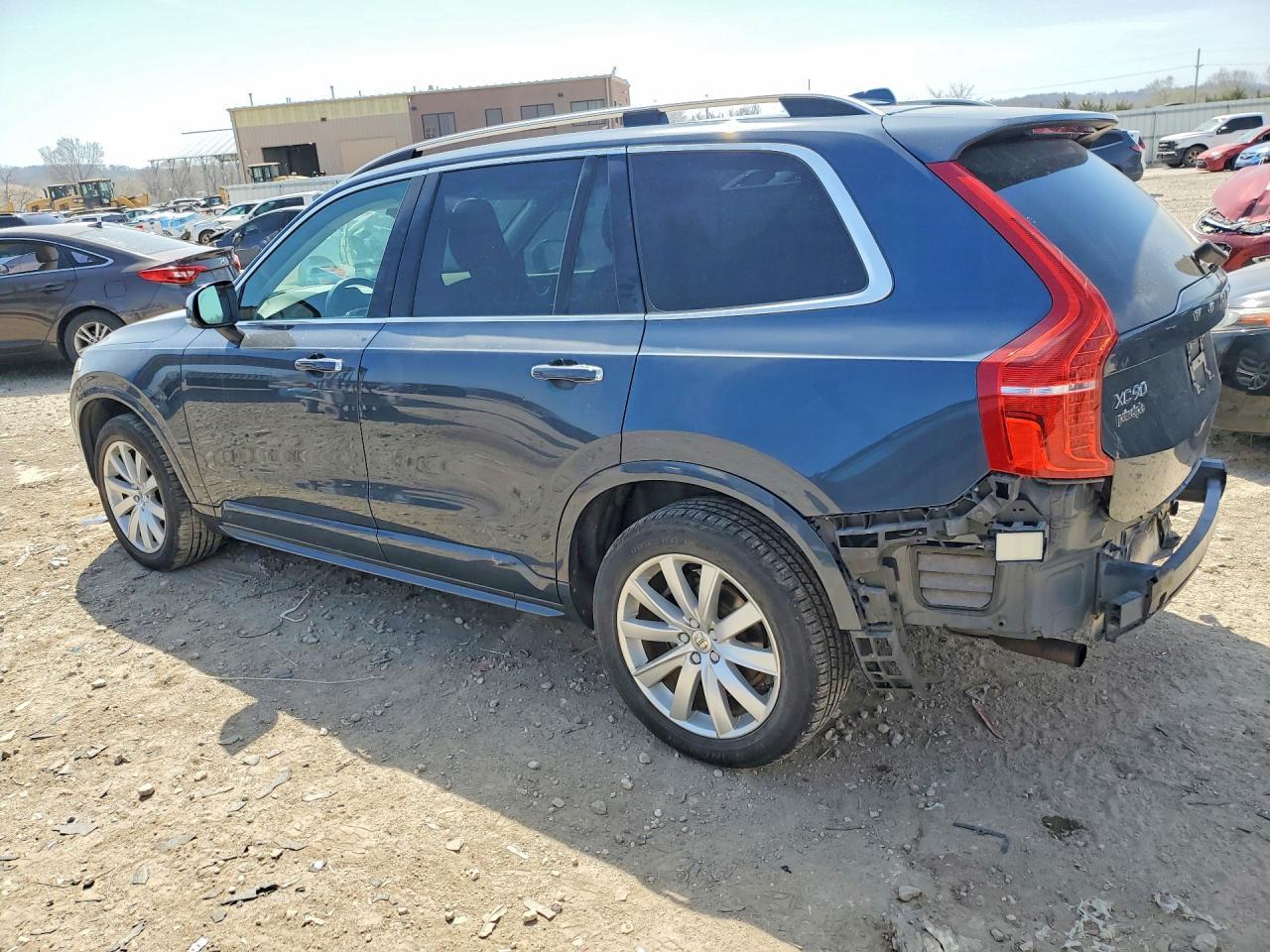 2019 Volvo Xc90 T6 Momentum - zdjęcie 2
