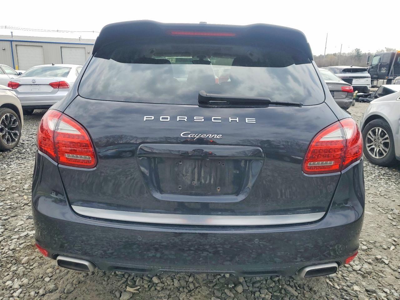 2013 Porsche Cayenne - zdjęcie 6