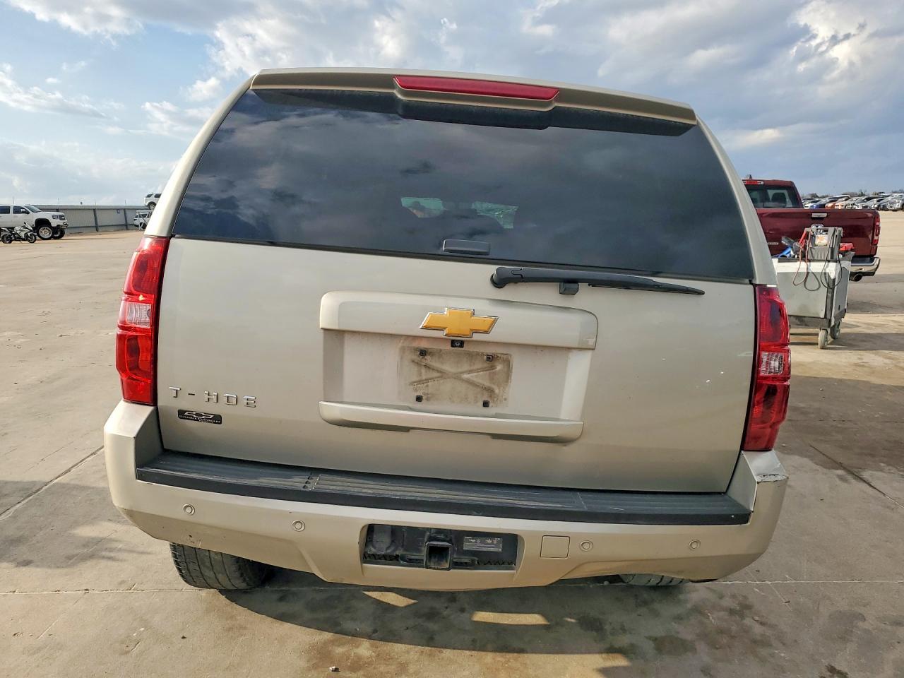 2013 Chevrolet Tahoe C1500 Ls - zdjęcie 6