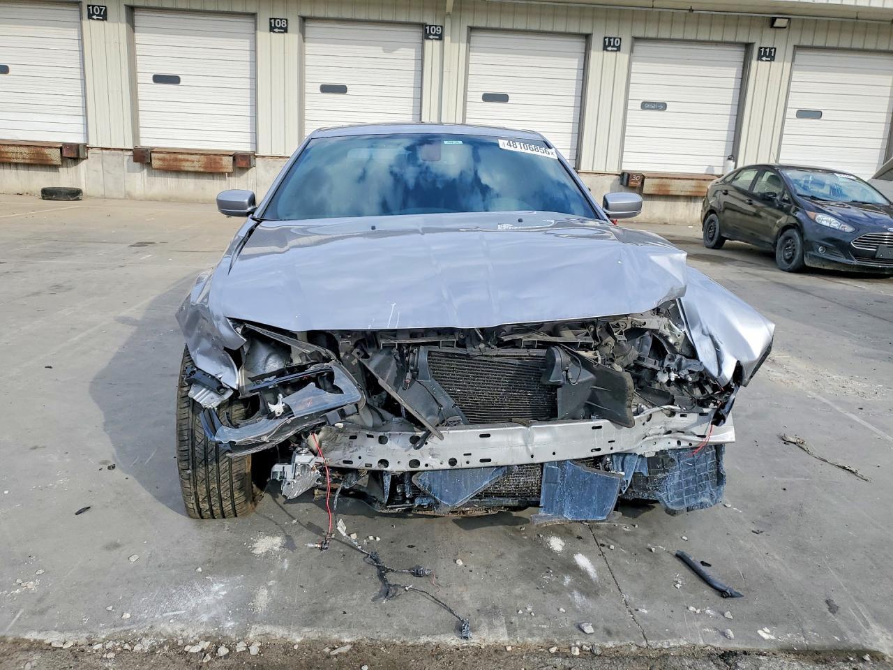 2017 Chrysler 300 S - zdjęcie 5