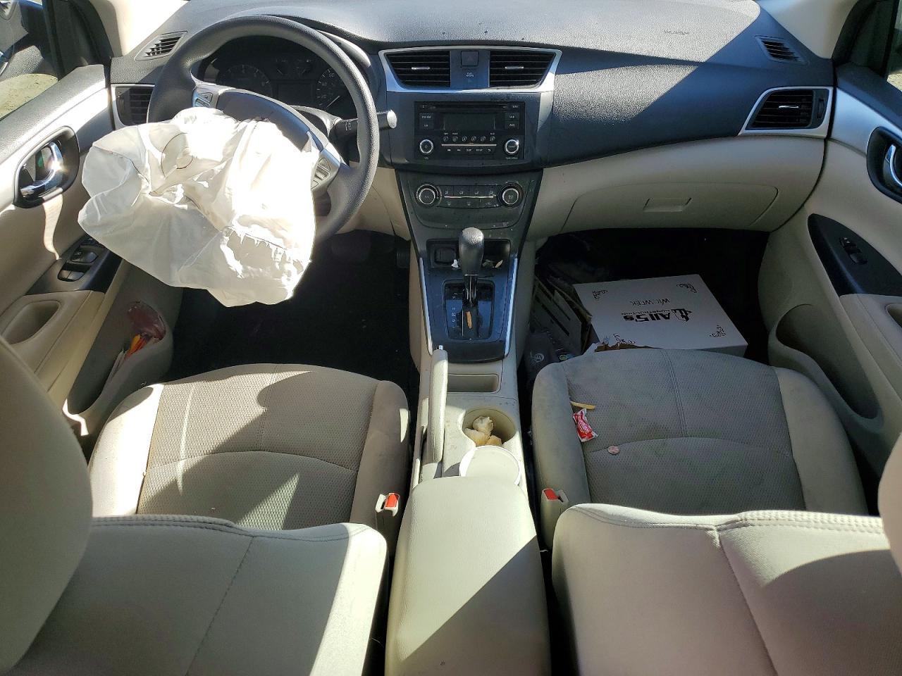 2017 Nissan Sentra S - zdjęcie 8