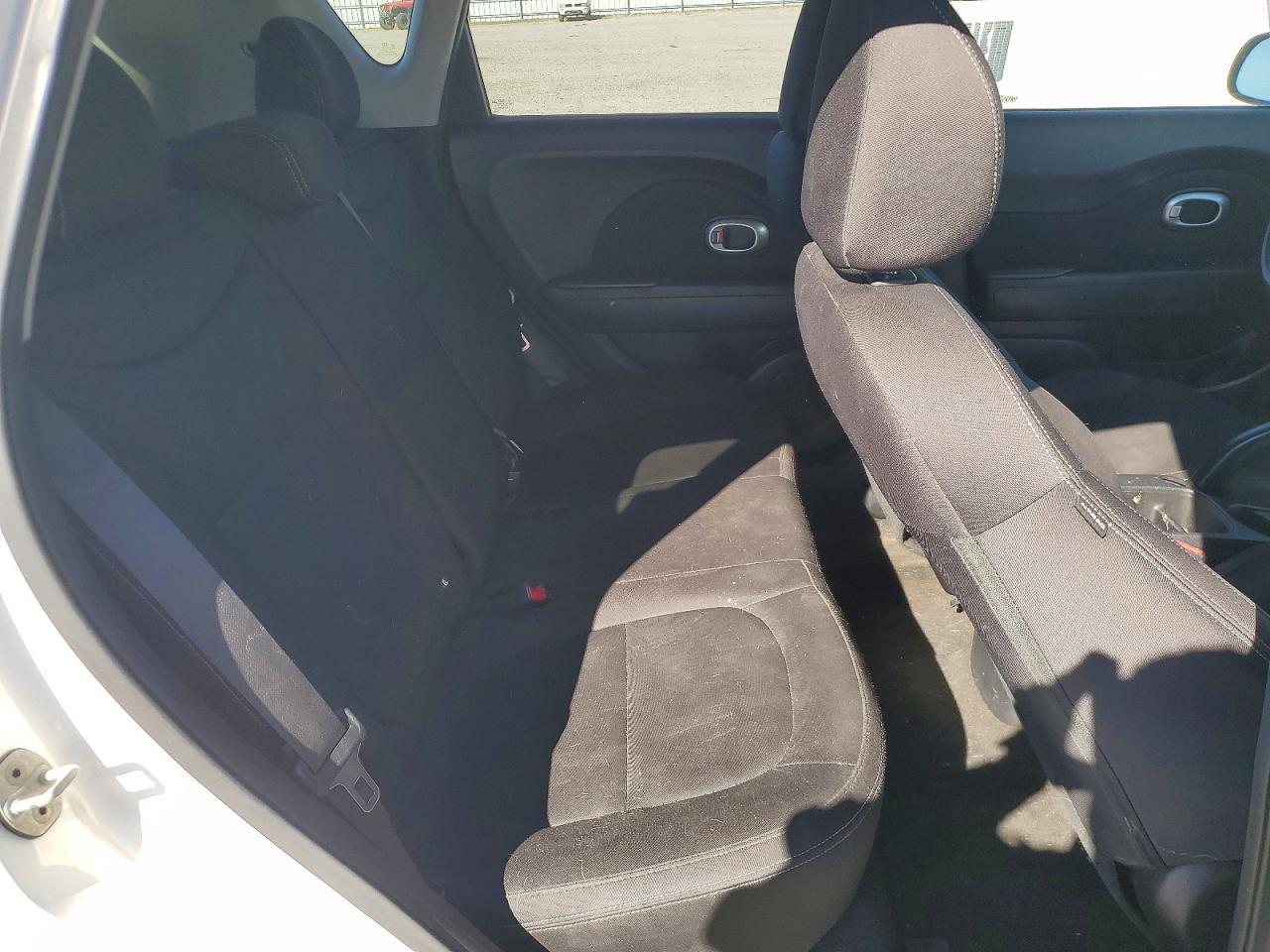 2016 Kia Soul Base - zdjęcie 10