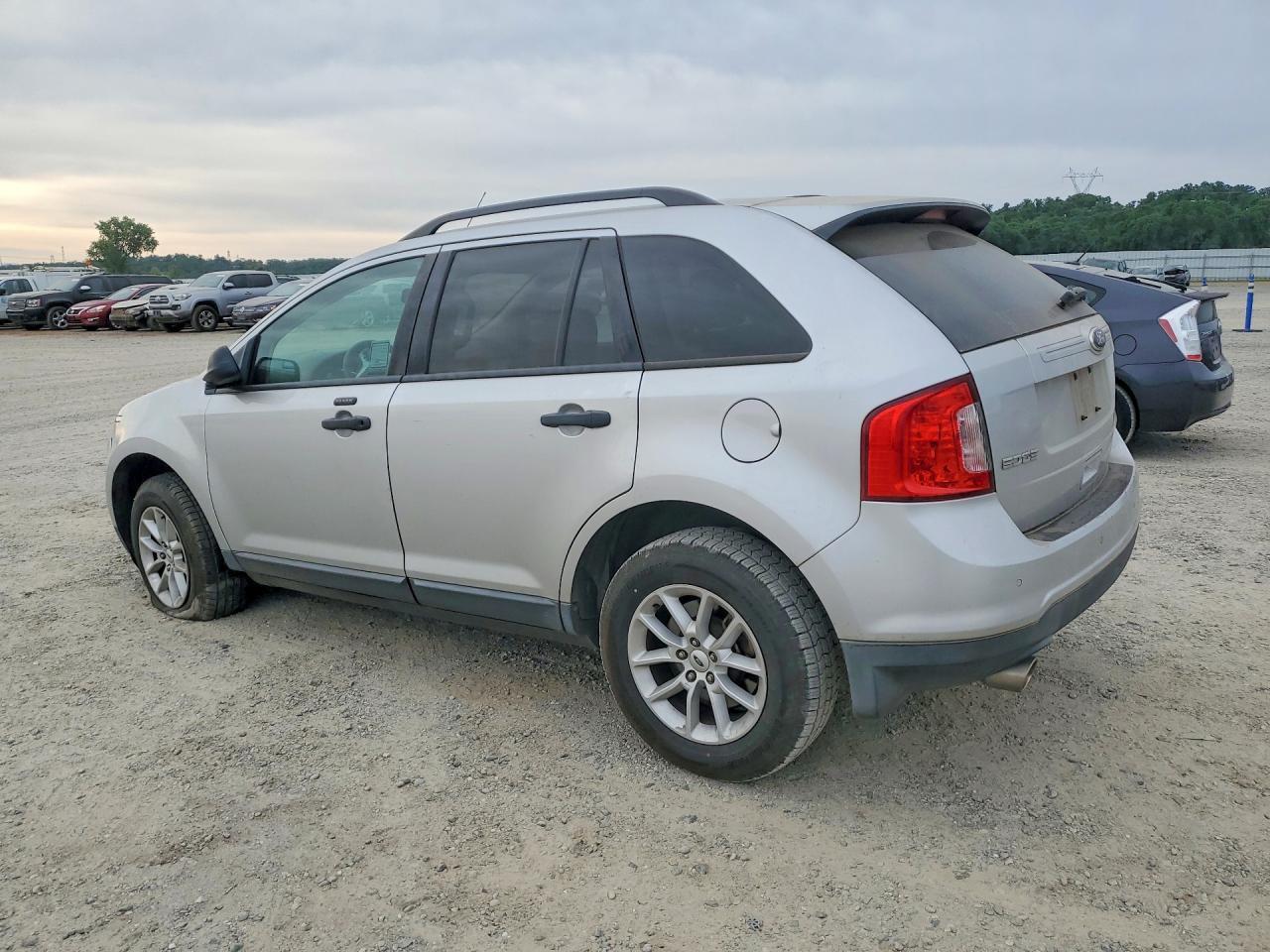 2013 Ford Edge Se - zdjęcie 2