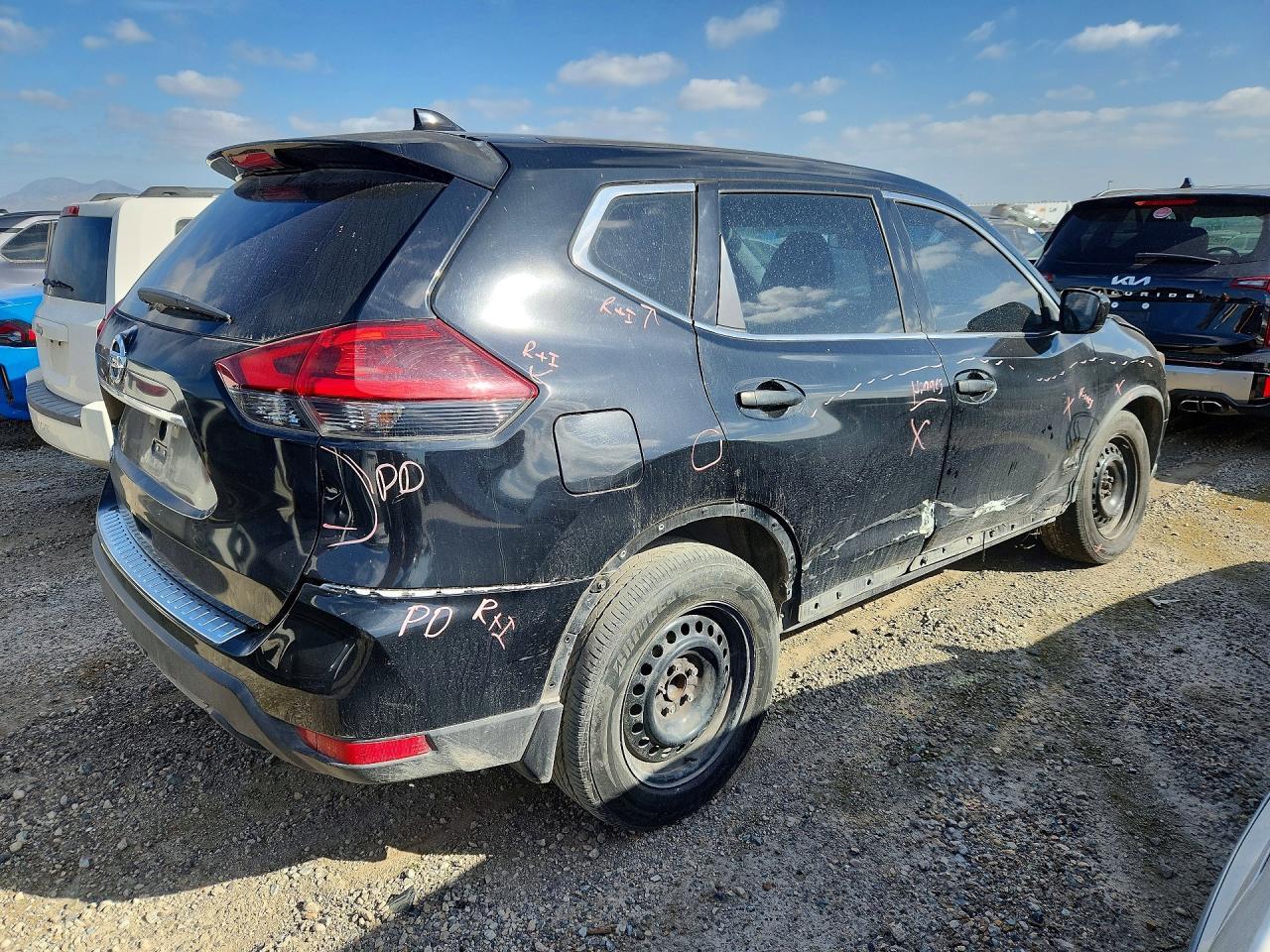 2018 Nissan Rogue S - zdjęcie 3