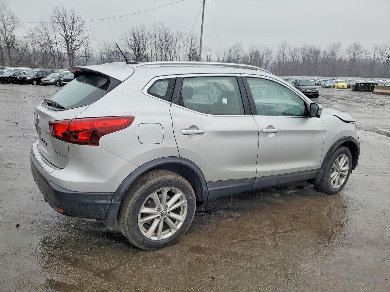 2019 Nissan Rogue Sport Sv - zdjęcie 3