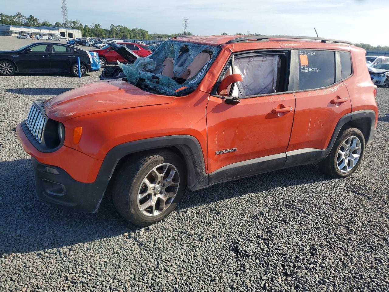 2018 Jeep Renegade Latitude - zdjęcie główne