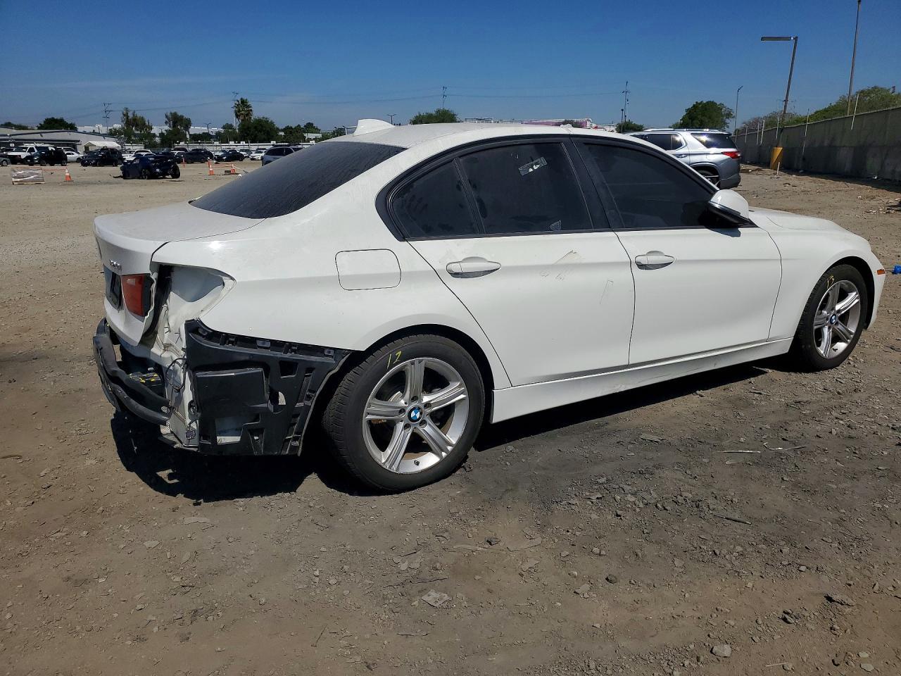 2015 BMW 320 I - zdjęcie 3